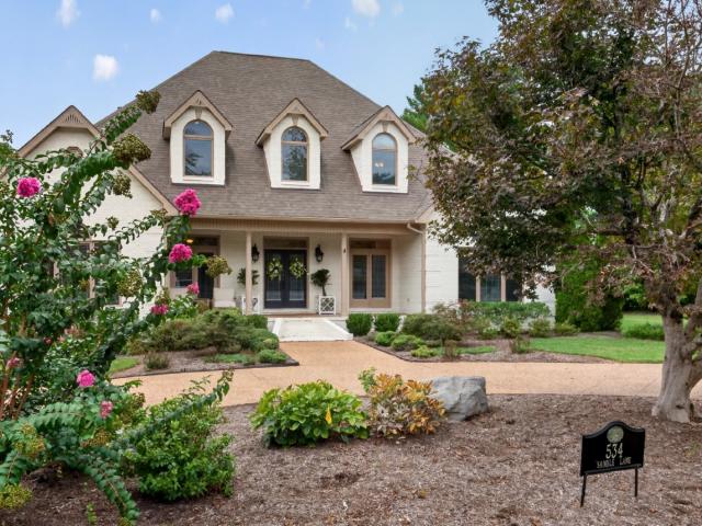 534 Saddle Ln