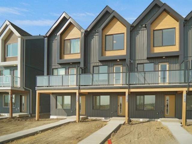 534 Uplands Drive Nw, Edmonton, AB, T6M 3M3 house for sale | Listing ID E4494 | Royal LePage