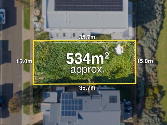 534m2 of Coastal Opportunity Build Beside the Bay