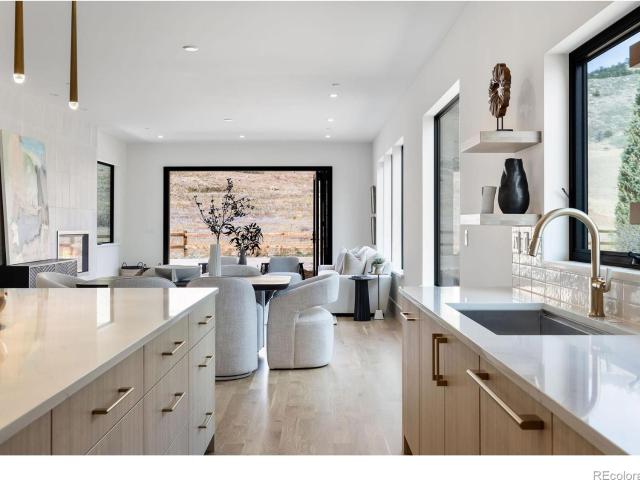 5354 2nd Street