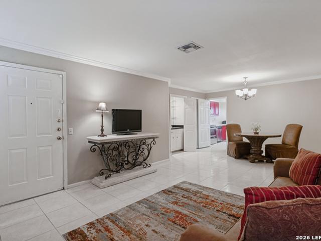 5359 Fredericksburg Rd, Unit 610