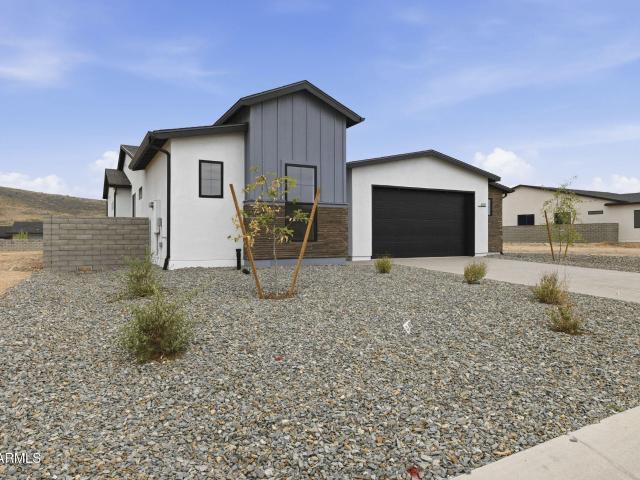 5351 E Edgar Way