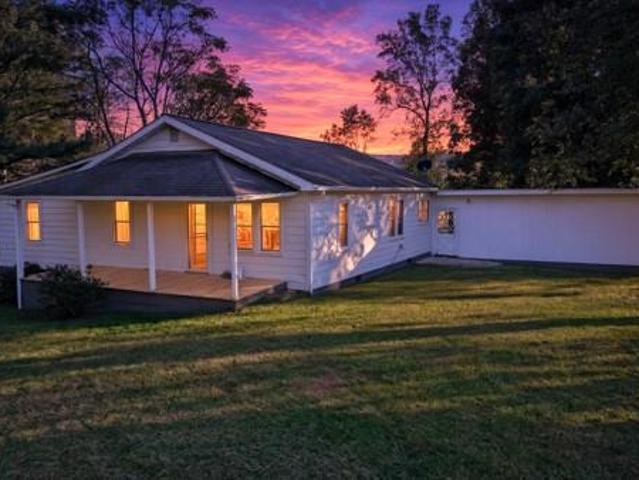 5352 Wilkes Yadkin Road