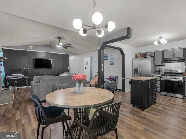 535 Oak Trace Court
