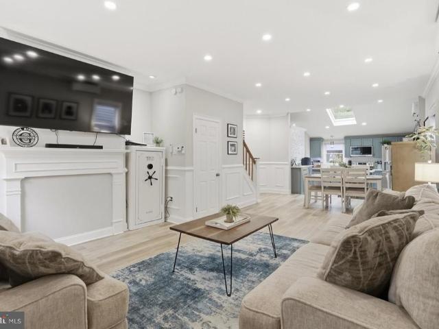 535 Locust Street