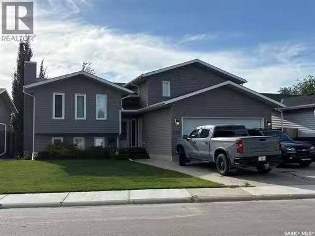 535 Laloche Road, Saskatoon, SK, S7K 5G1 house for sale Lis.