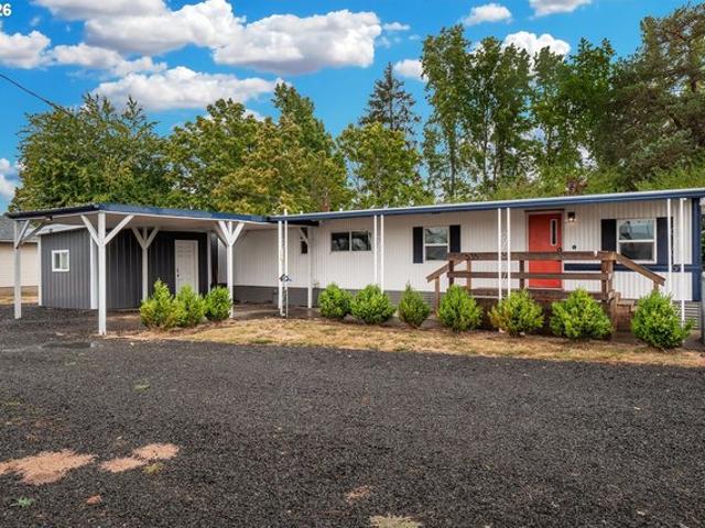 535 Lasalle St, Harrisburg, OR 97446