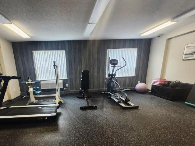 535 Proudfoot Place — 1 bedroom
