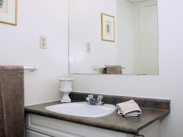 535 Proudfoot Place 1 Bedroom Apartment for Rent at 535 Proudfoot Lane, London, ON N6H 5X2 West London