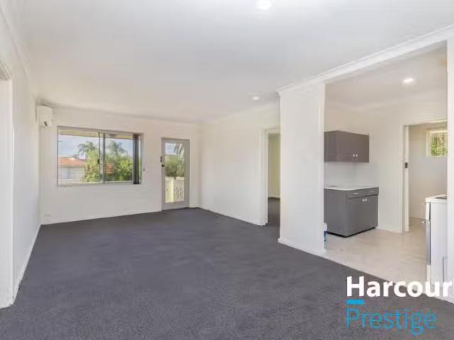 5/35 Robert Street, COMO, WA 6152 Unit for Rent
