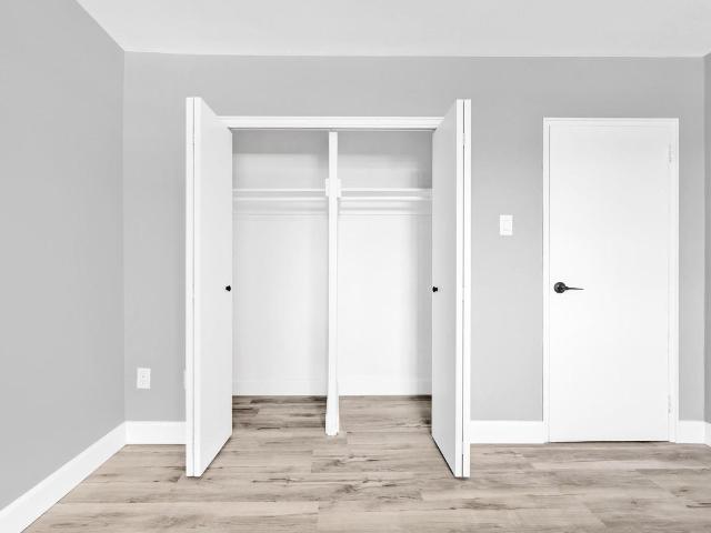 535 The East Mall 1 Bedroom Apartment for Rent at 535 The East Mall, Toronto, ON M9B 4A4 Eatonville