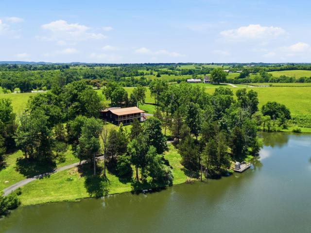 535 Twin Lakes Drive