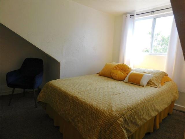 5365 Hillcrest St, Garfield, US, PA