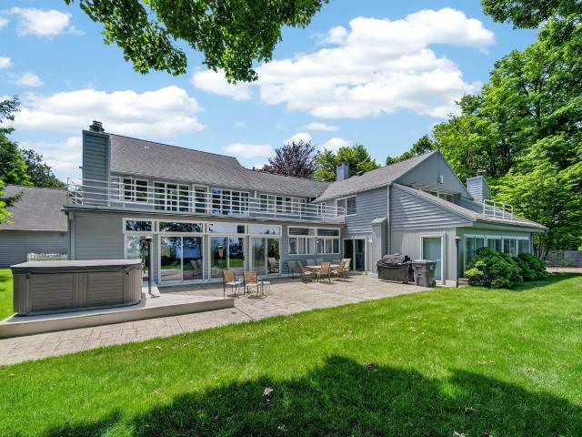 5360 WOLF Road