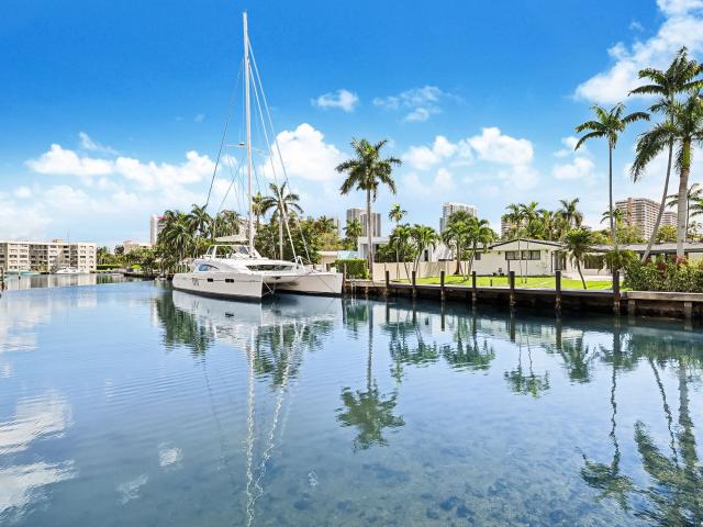 536 Hibiscus Dr Unit#. Hallandale Beach, US, FL