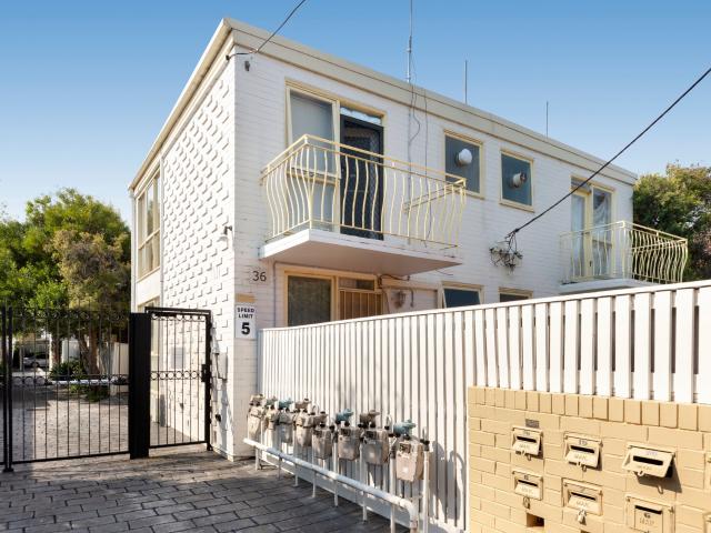 5/36 Moonya Road, Carnegie