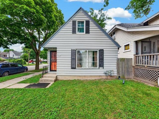 5376 N 38th St, Milwaukee, WI 53209