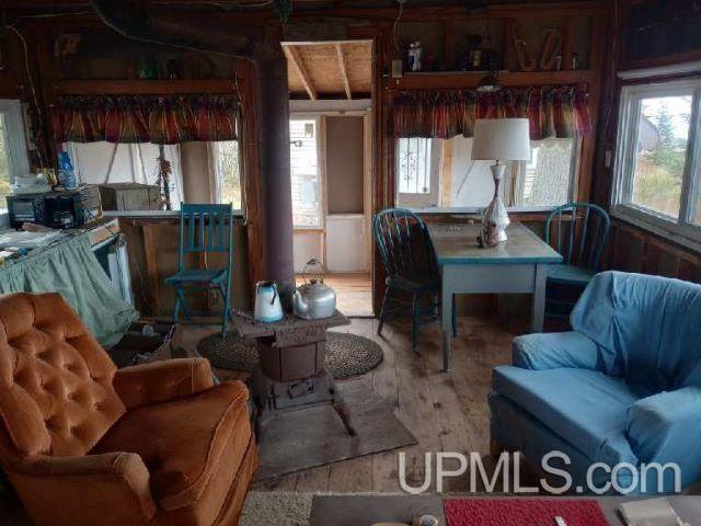 53776 Kuivanen Road