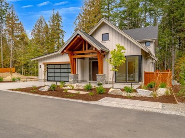 537 Balata Bay Dr, Qualicum Beach, BC, V9K 0B9 Luxury House for sale | Listing ID 1052 | Royal LePage Carriage Trade Luxury Properties