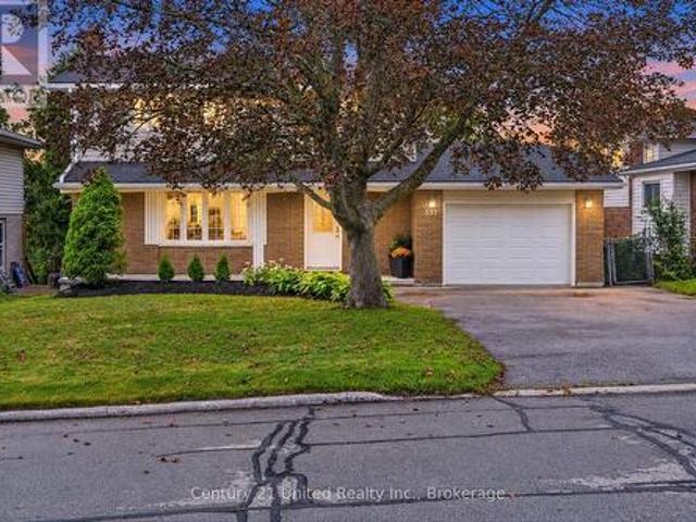 537 Montcalm Drive, Peterborough Northcrest Ward 5, ON, K9H 6S9 house for sale | Listing ID X13803 | Royal LePage