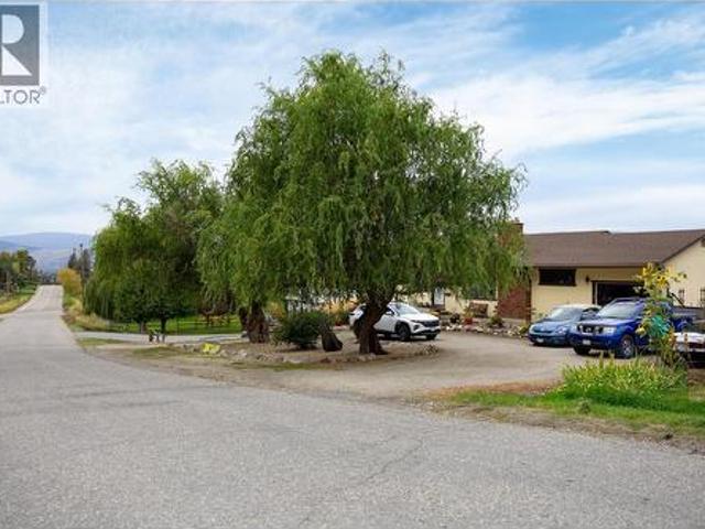 537 Robin Road, Vernon, BC, V1B 3B2 house for sale | Listing ID 10401 | Royal LePage