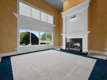 5386 Club Drive