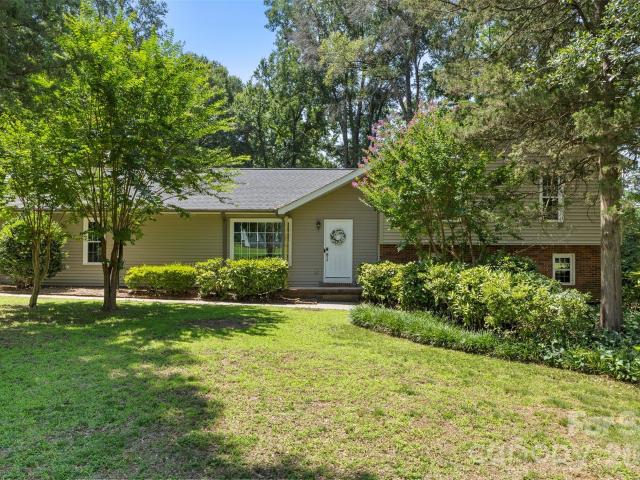5381 Woodside Drive