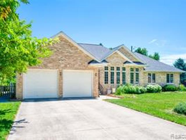 5382 Meadowlawn Road