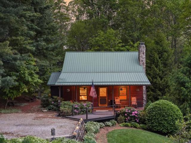 538 Burbank Rd, Roan Mountain, TN 37687
