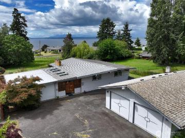 538 Bush Point Road