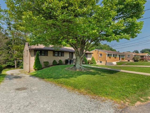 538 Newport Dr