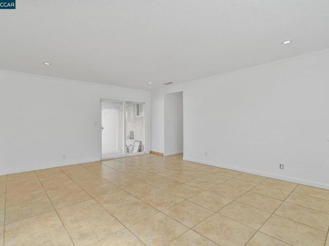 538 Sonoma Blvd