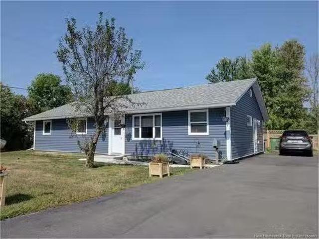 538 Scoullar St, Oromocto, NB, E2V 1H1 house for sale Listi.