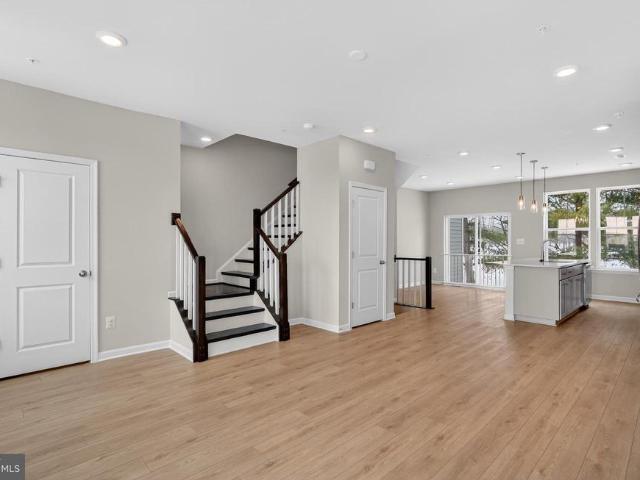 5392 Siri Court