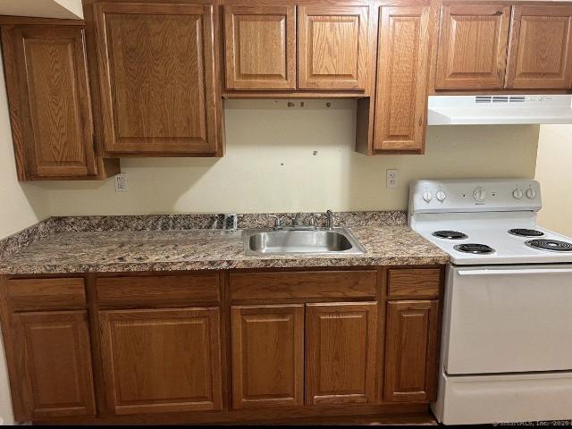 539 Howe Avenue 2B, Shelton, US, CT