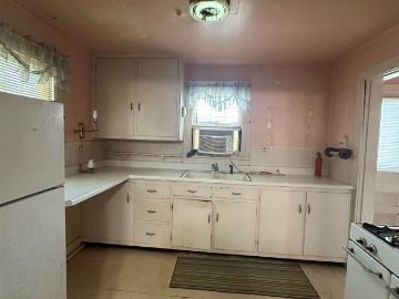 539 NE 9th Street