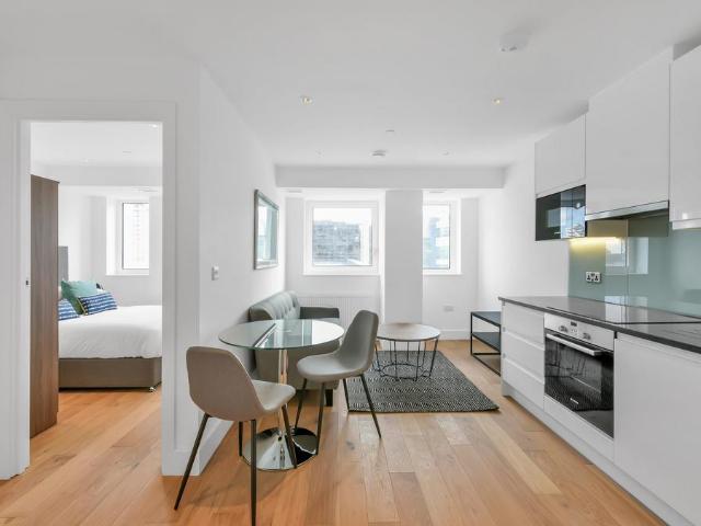 57, 4 Edridge Road CR0 1 bed flat to rent £1,350 pcm £312 pw