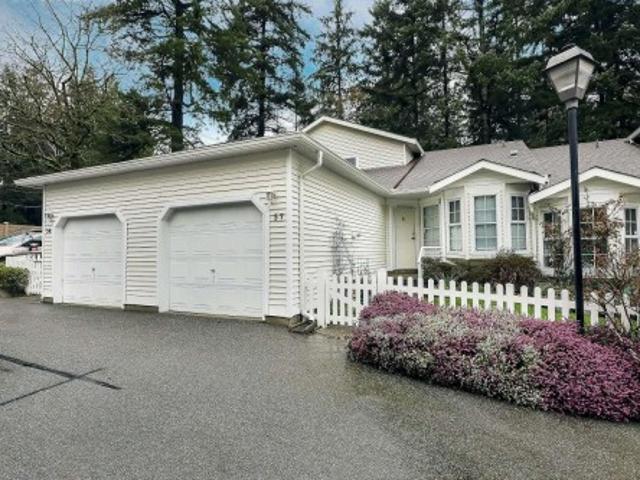 57 6537 Street, Surrey, BC, V3W 0C6 townhouse for sale | Listing ID R3177 | Royal LePage