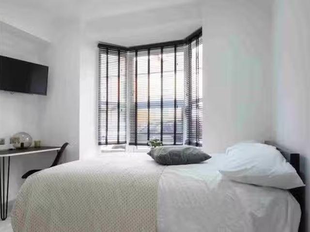 57 Vernon Street 6 Beds 5 Baths