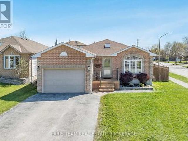 57 Wessenger Drive, Barrie, ON, L4N 8P8 house for sale | Listing ID S13690 | Royal LePage