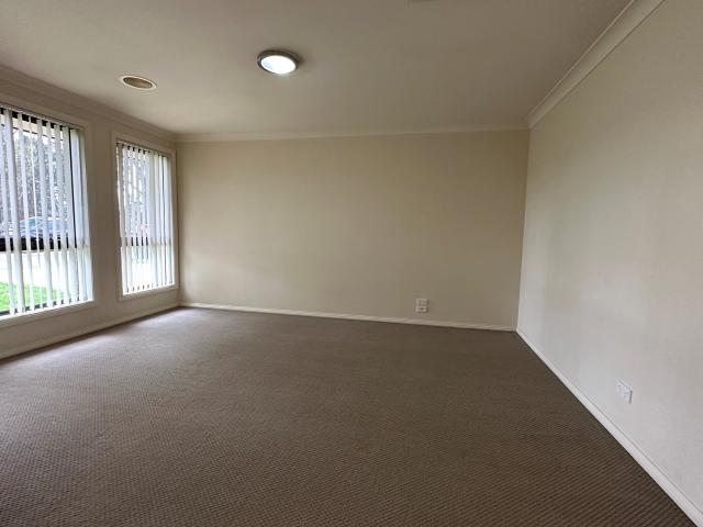 57 Whitebox CircuitThurgoona NSW 2640, Australia
