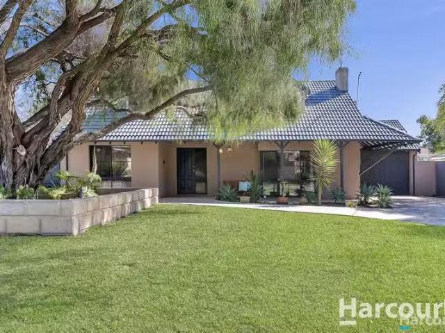 57 Windlass Avenue, OCEAN REEF, WA 6027 House Leased