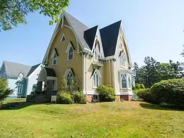 57 William Street, Yarmouth, NS, B5A 1Y4 house for sale Lis.