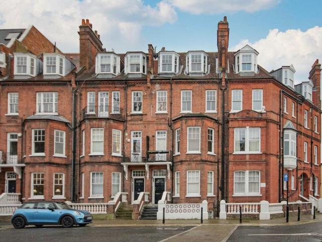57 Addison Gardens, London, W14 0DP, United Kingdom | 1 bed apartment for rent #140655077 | Rentberry