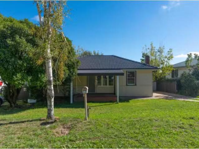 57 Adina Crescent, ORANGE House for rent Listed by Property M.