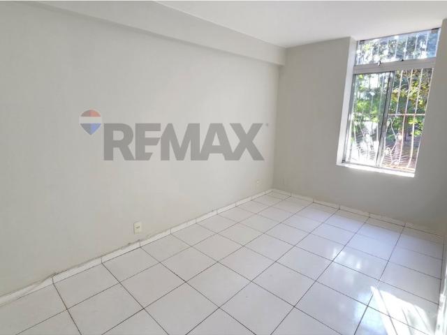 57 Área Útil Apartamento Alugar, 2 Dormitórios localizado em SQS 408 Bloco J, 2, Asa Sul, Brasília, Distrito Federal, 70257100 | Brasil