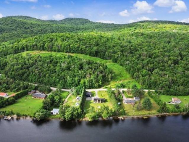 57 Ch. Du Poisson Blanc, Notre Dame Du Laus, QC, J0X 2M0 house for sale | Listing ID 10117 | Royal LePage