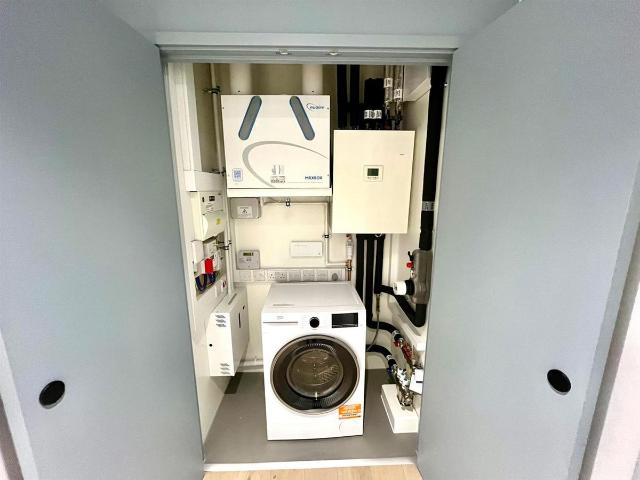 57 Chandlers Avenue, London SE10, 1 bed flat to rent, £2,250 pcm | PrimeLocation