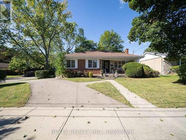 57 Devon Street, Brantford, ON, N3R 1M5 house for sale | Listing ID X13789 | Royal LePage