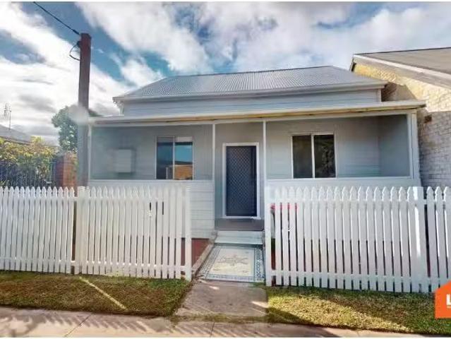 57 Fern Street, Islington House for rent Listed by Leah Jay o.